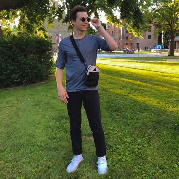 Meet your Posher, Anthony - Picture 1 of 1